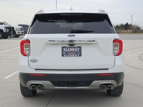 Used 2021 Ford Explorer King Ranch w/ Premium Technology Package image 7