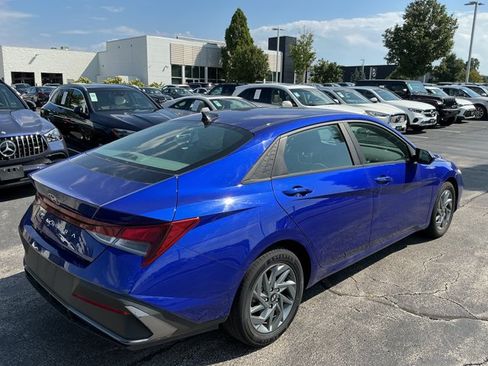 Used 2024 Hyundai Elantra SEL FWD image 5