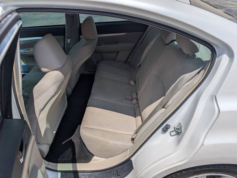 Used 2013 Subaru Legacy 2.5i Premium w/ All-Weather Pkg + Moonroof AWD/4WD image 40
