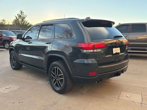Used 2017 Jeep Grand Cherokee Trailhawk w/ Trailhawk Luxury Group image 7