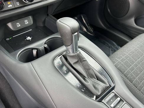New 2027 Honda HR-V LX image 18