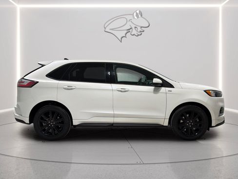 Certified 2023 Ford Edge ST-Line AWD/4WD image 6