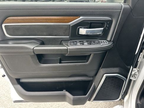 Used 2024 RAM 2500 Laramie image 26