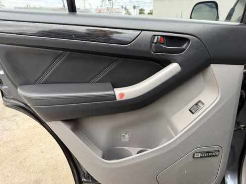 Used 2006 Toyota 4Runner Limited AWD/4WD image 12