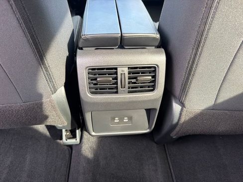 Used 2026 Nissan Rogue SV FWD image 16
