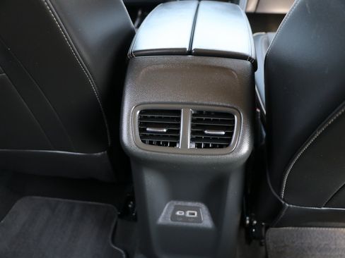 Used 2023 Buick Envision Essence AWD/4WD image 30