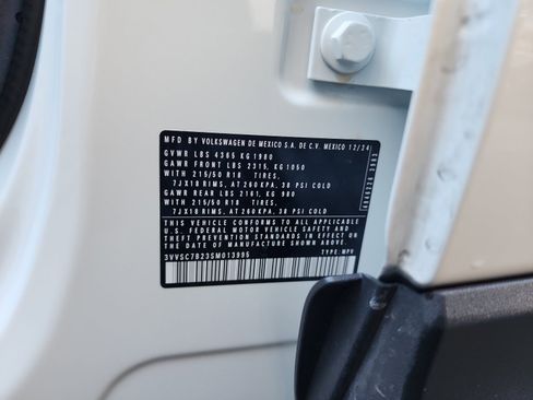 Certified 2025 Volkswagen Taos SE w/ Black Wheel Package image 25