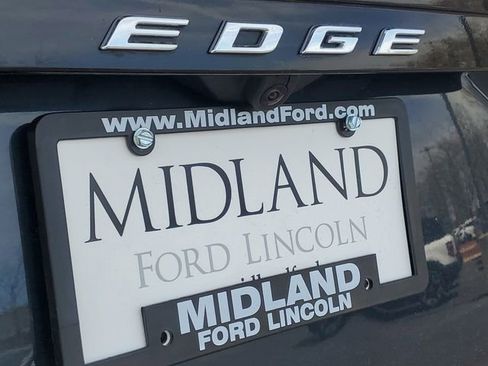 Certified 2024 Ford Edge SEL w/ Convenience Package AWD/4WD image 8