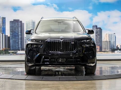 Certified 2025 BMW X7 M60i AWD/4WD image 3