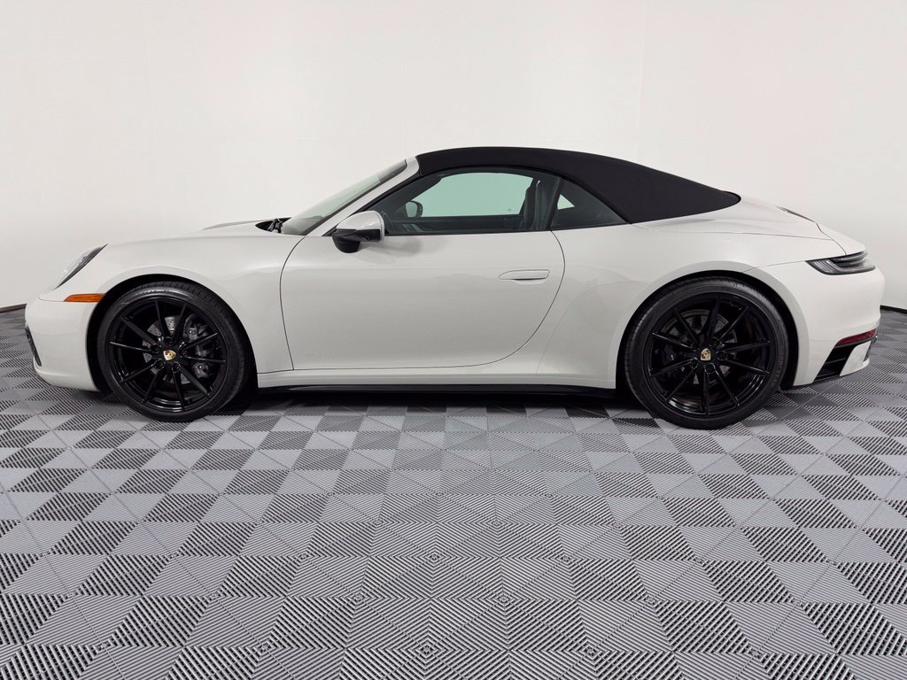 Certified 2024 Porsche 911 Carrera RWD image 2