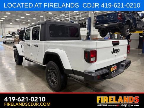New 2026 Jeep Gladiator Sport AWD/4WD image 5