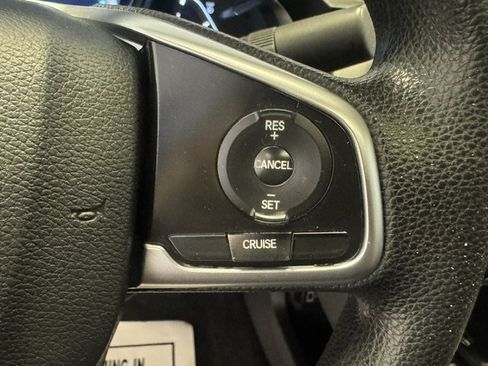 Used 2018 Honda Civic EX image 11