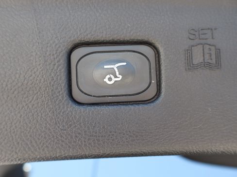 Used 2024 Ford Edge ST-Line AWD/4WD image 25