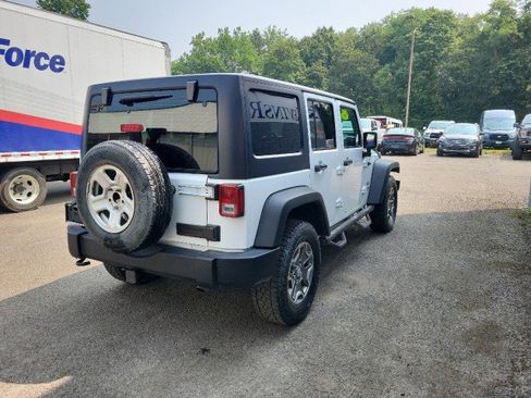Used 2016 Jeep Wrangler Unlimited Sport w/ Connectivity Group image 6