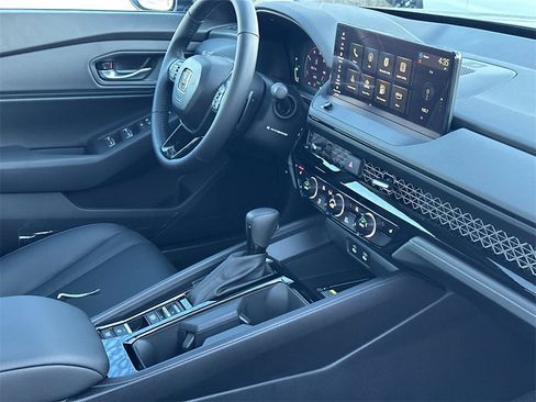 New 2025 Honda Accord EX-L image 7