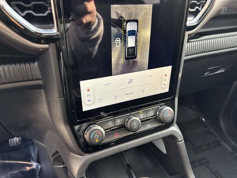 New 2025 Ford Ranger Lariat w/ Black Appearance Package image 20