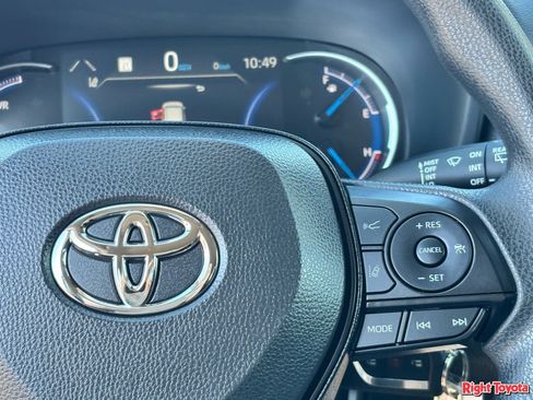 Certified 2025 Toyota RAV4 LE AWD/4WD image 23