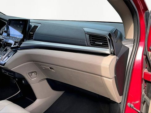 Used 2023 Honda Odyssey Touring image 21