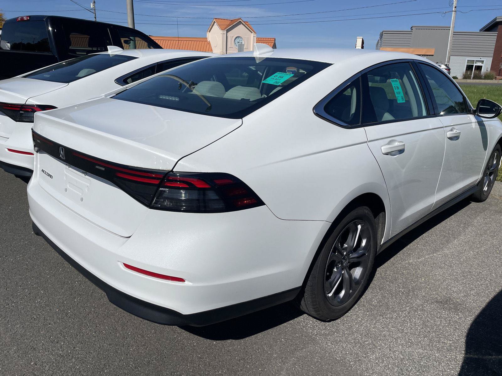 Used 2024 Honda Accord EX image 4