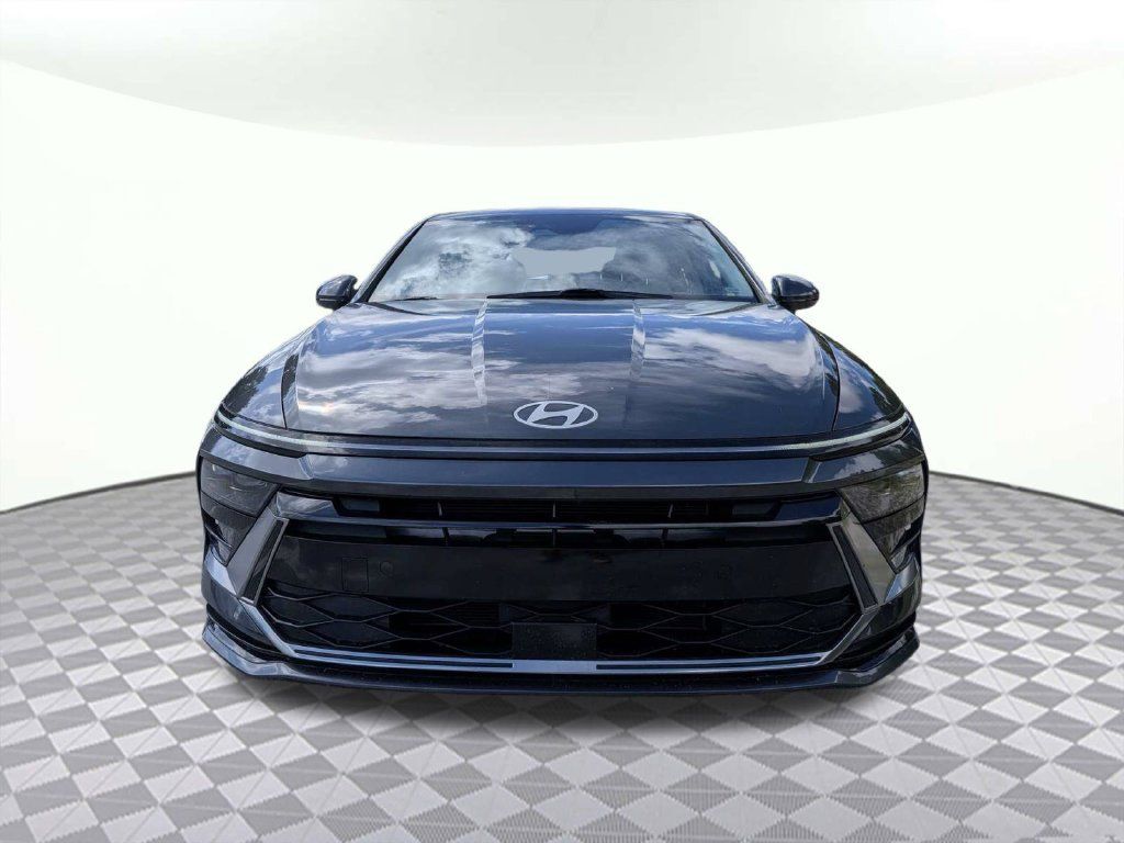 Used 2025 Hyundai Sonata SEL FWD image 8