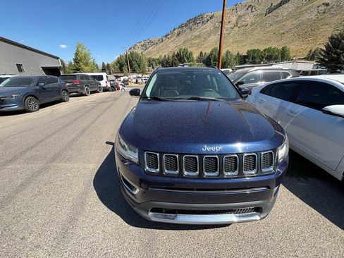 Used 2018 Jeep Compass Limited image 28