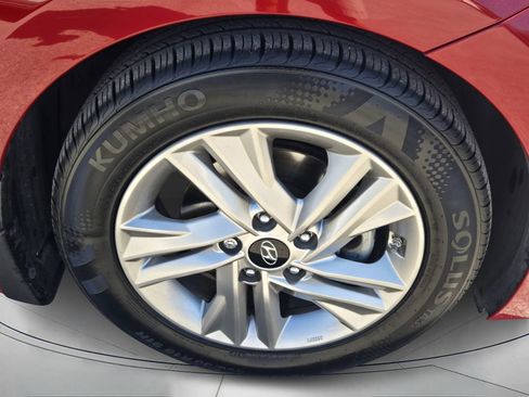 Used 2020 Hyundai Elantra Value Edition image 9