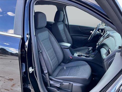 Used 2022 Chevrolet Equinox LT FWD image 9