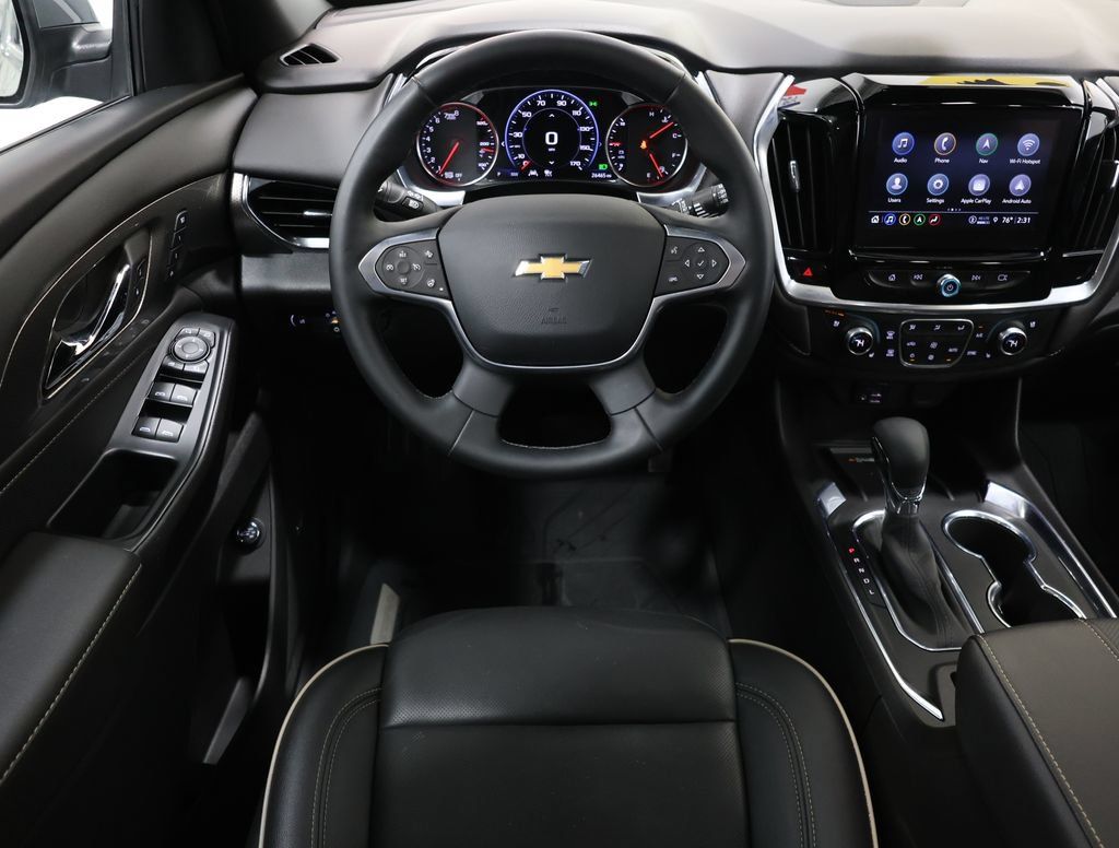 Used 2023 Chevrolet Traverse Premier AWD/4WD image 16