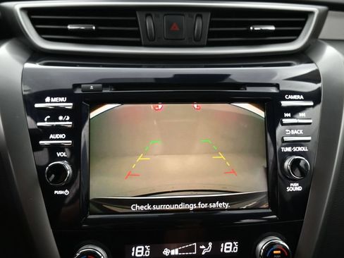 Used 2023 Nissan Murano S AWD/4WD image 11