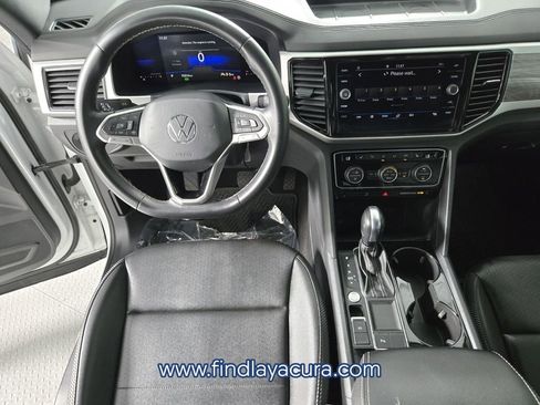 Used 2022 Volkswagen Atlas Cross Sport SE image 14