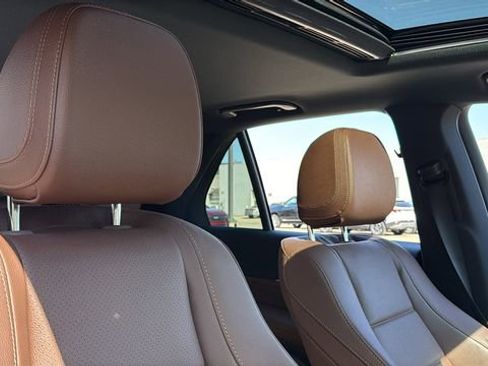 Certified 2024 Mercedes-Benz GLE 350 4MATIC image 16