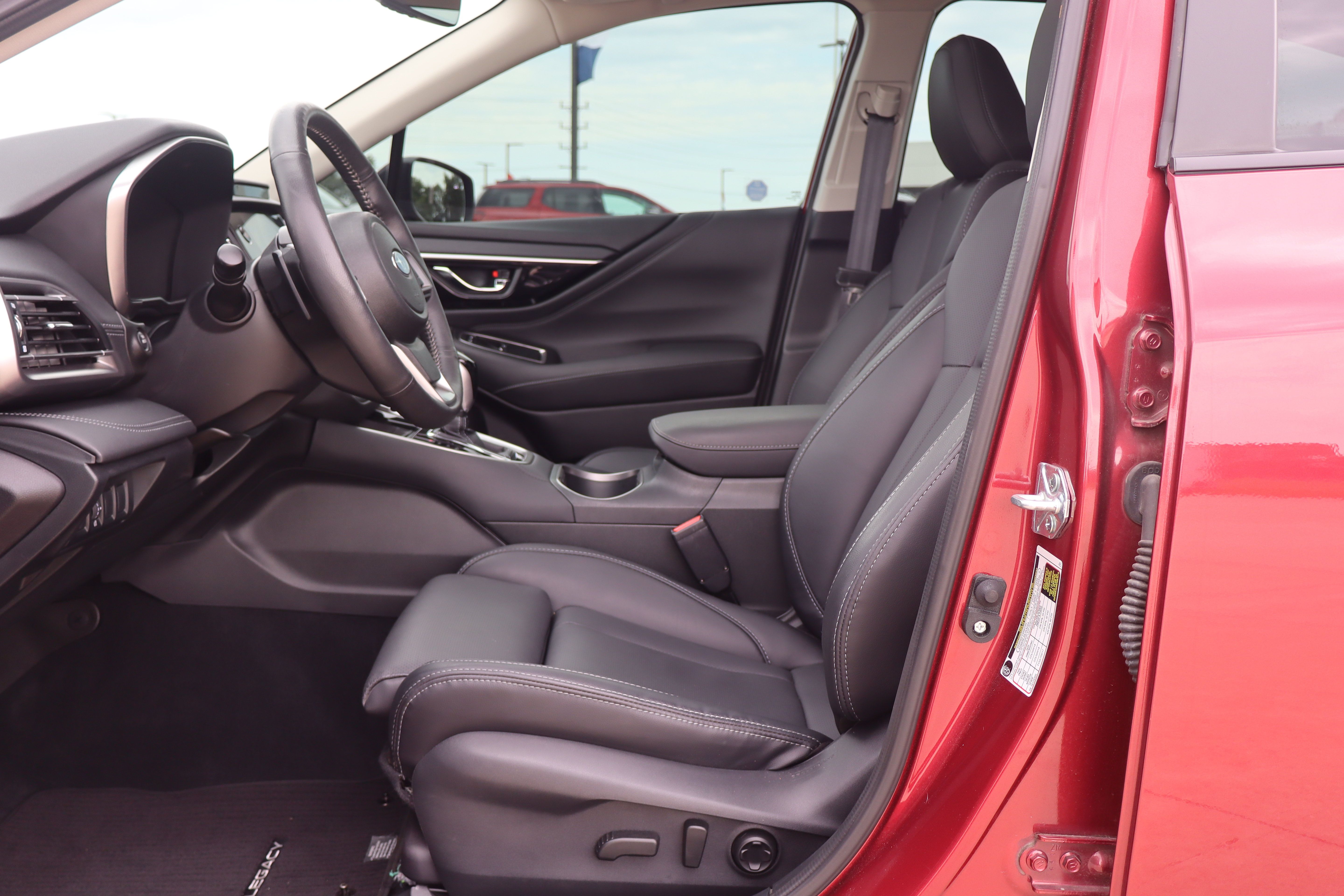Used 2025 Subaru Legacy Limited AWD/4WD image 9