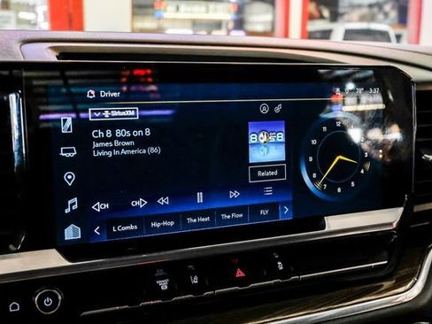 Used 2024 Chevrolet Silverado 2500 LT w/ Convenience Package image 22