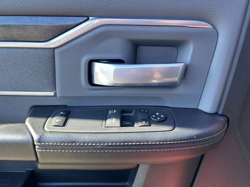 Used 2022 RAM 2500 Big Horn w/ Level C Equiment Group image 19