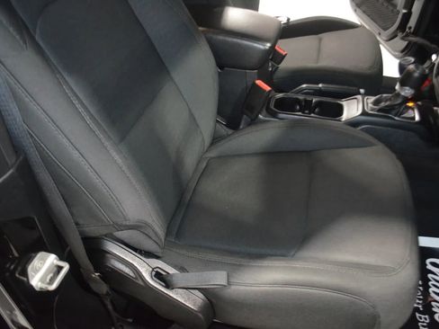 Used 2020 Jeep Wrangler Sport image 21