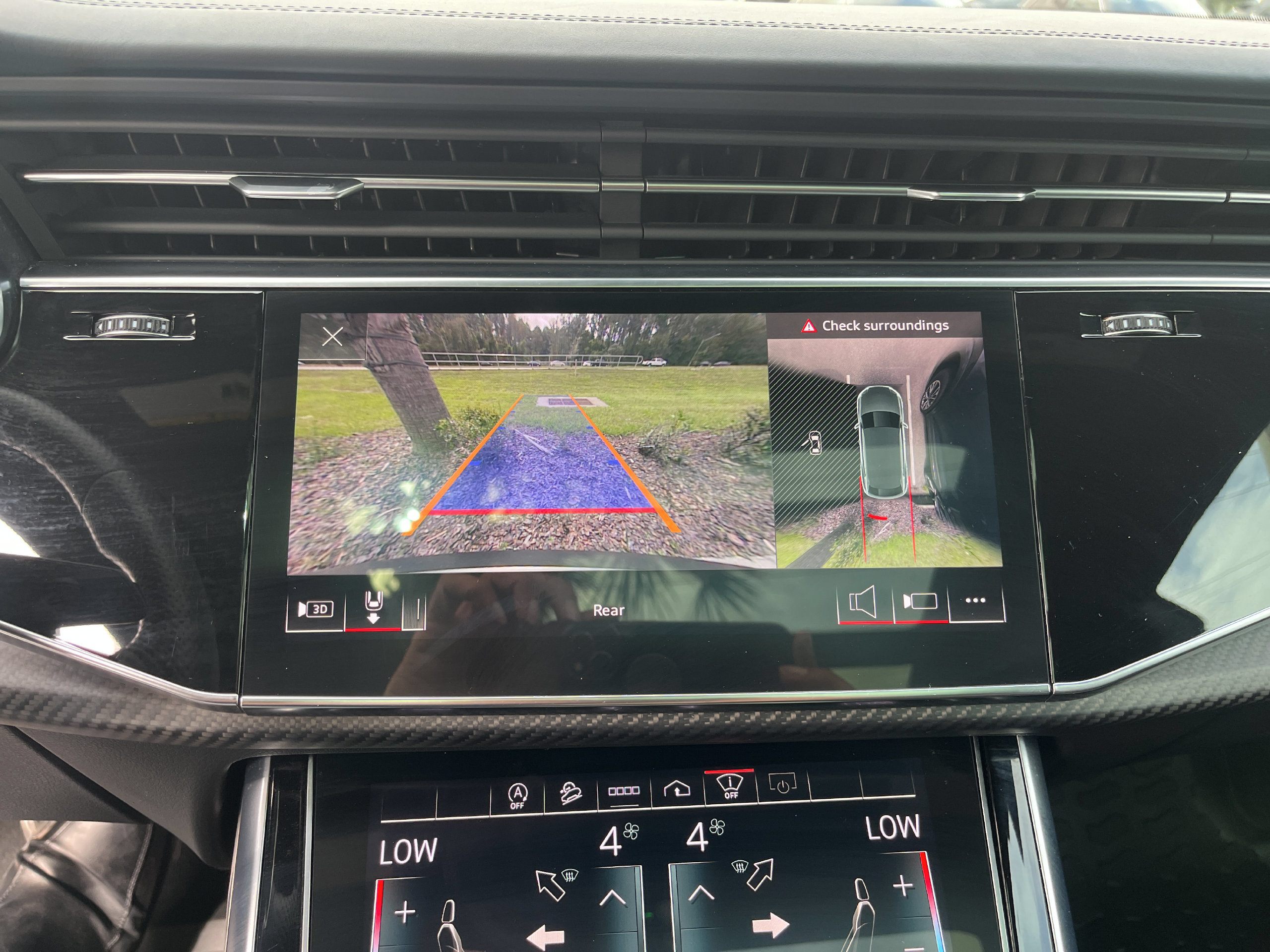 Used 2022 Audi RS Q8 AWD/4WD image 24