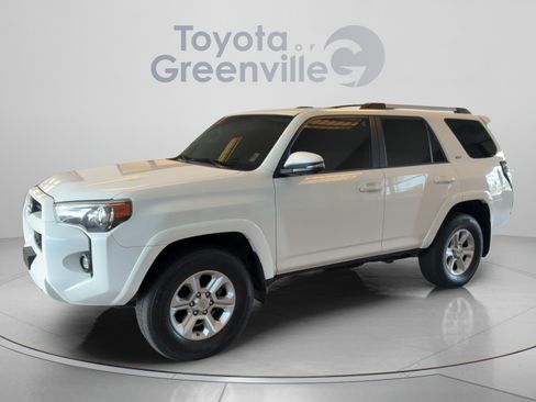 Used 2021 Toyota 4Runner SR5 Premium w/ Moonroof Package AWD/4WD image 2