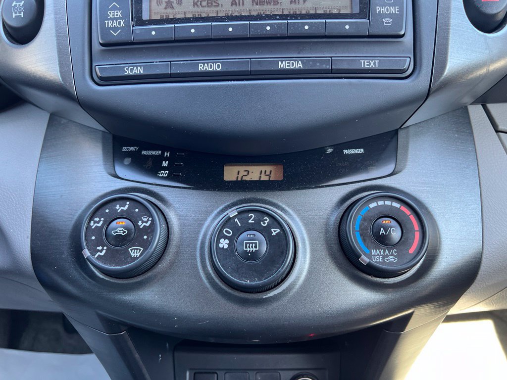 Used 2012 Toyota RAV4 4WD w/ Value Pkg image 26