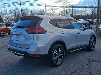 Used 2019 Nissan Rogue SV w/ Premium Package video 4