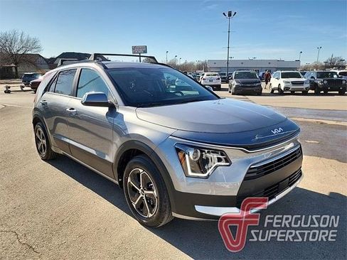 New 2025 Kia Niro EX image 1