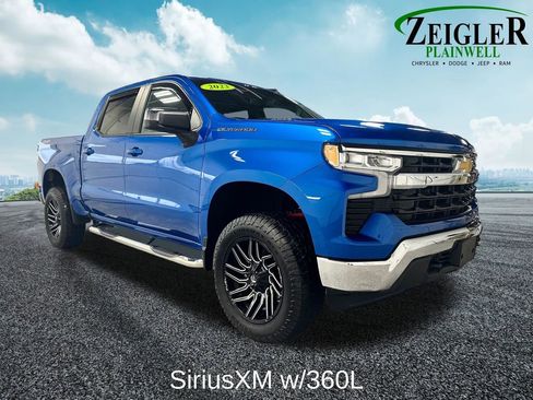 Used 2023 Chevrolet Silverado 1500 LT AWD/4WD image 7