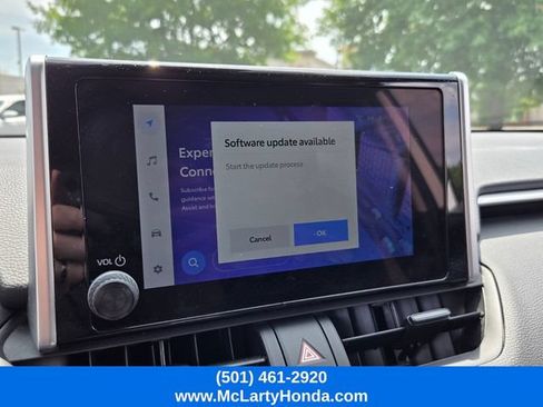 Used 2024 Toyota RAV4 XLE FWD image 20