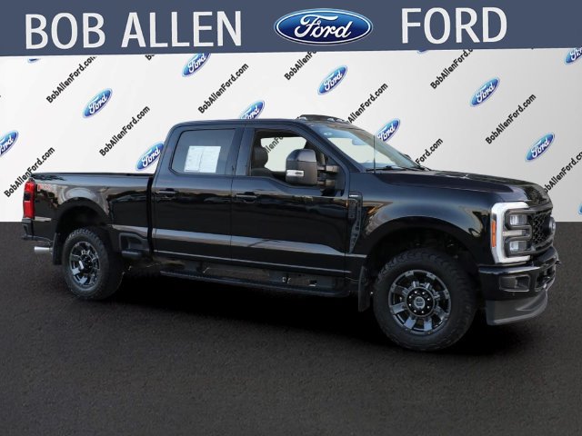 Used 2023 Ford F350 Lariat w/ Lariat Ultimate Package AWD/4WD image 2
