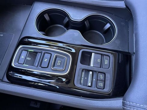 Used 2023 Honda Pilot EX-L image 27