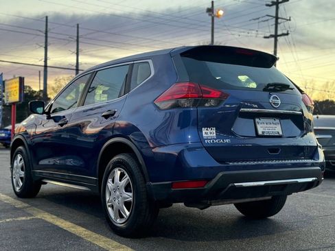 Used 2017 Nissan Rogue S image 6