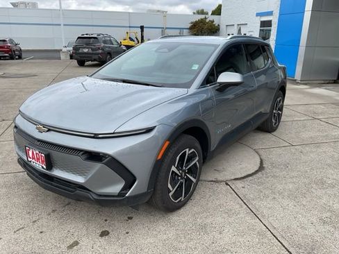 New 2026 Chevrolet Equinox EV LT image 4