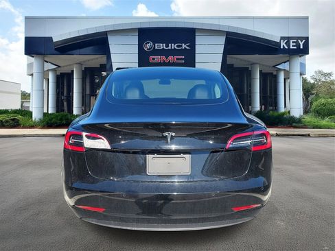 Used 2021 Tesla Model 3 Standard Range Plus image 4