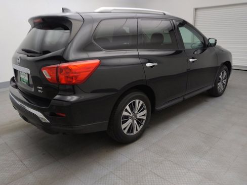 Used 2019 Nissan Pathfinder SV image 10