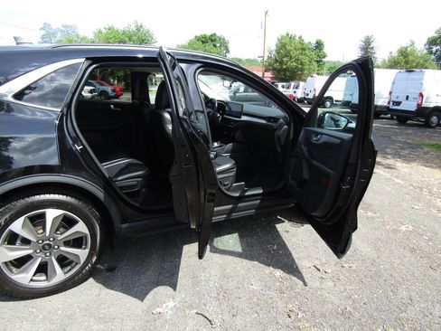Used 2025 Ford Escape Platinum AWD/4WD image 15