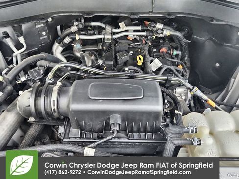 Used 2021 Ford Explorer XLT w/ Equipment Group 202A AWD/4WD image 36